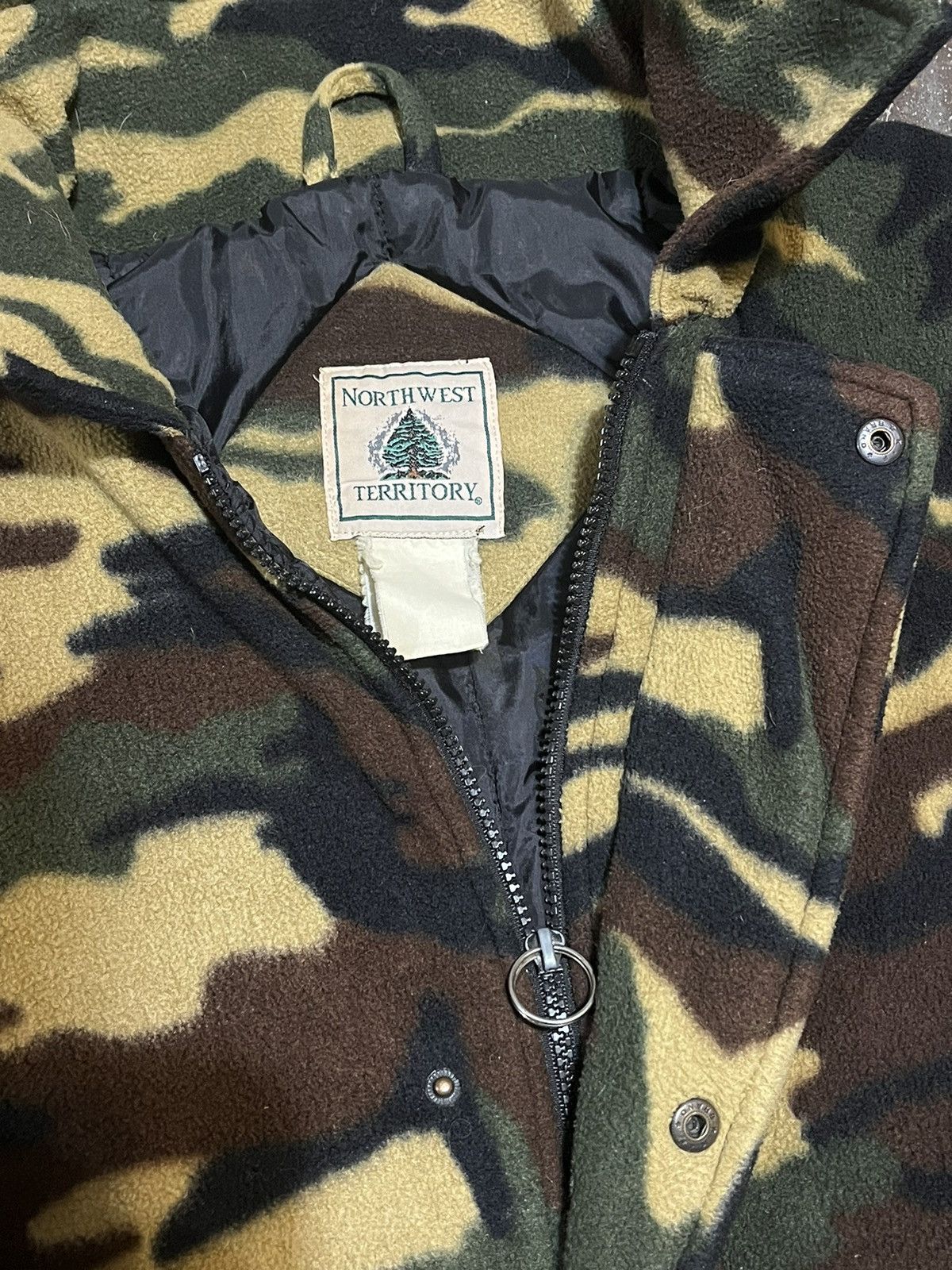 Vintage Vintage Northwest Territory Camo Fleece Button/Zip up Size US XXL / EU 58 / 5 - 4 Thumbnail