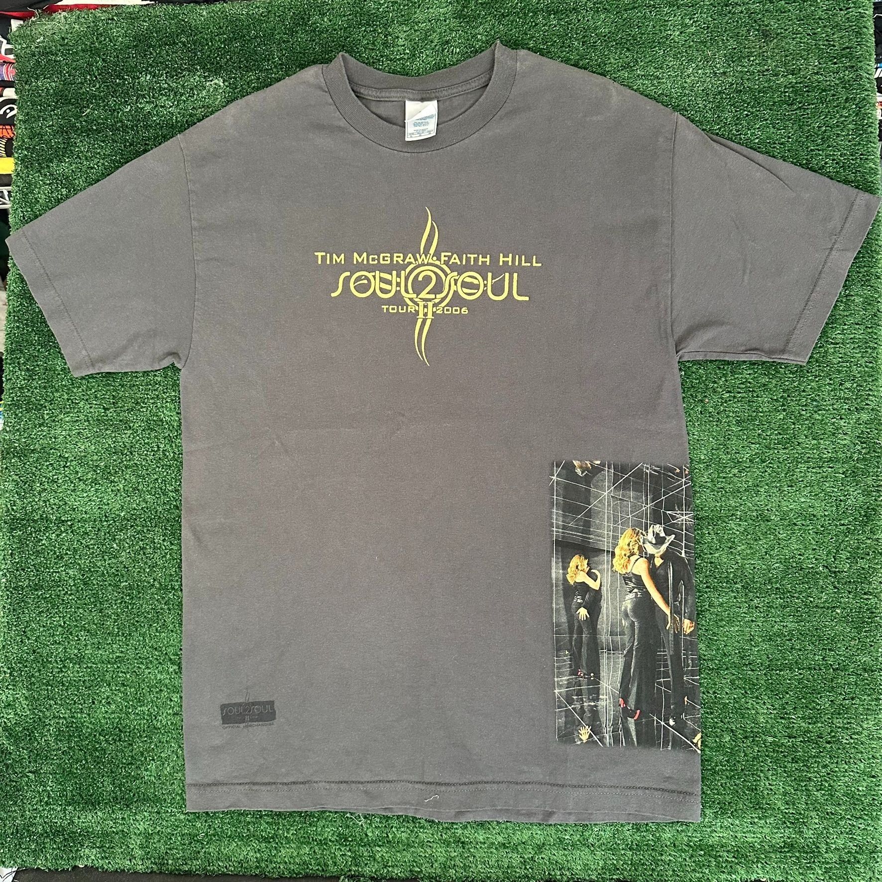 Band Tees Vintage Y2K Tim McGraw Faith Hill Soul2Soul Tour T-Shirt Cou Size US L / EU 52-54 / 3 - 1 Thumbnail