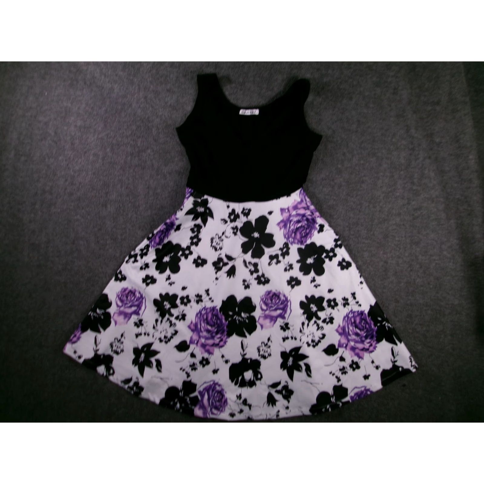 Vintage Guberrys Dress Womens S Black Floral Fit & Flare Cotton Spandex Knee Length Size S / US 4 / IT 40 - 2 Thumbnail