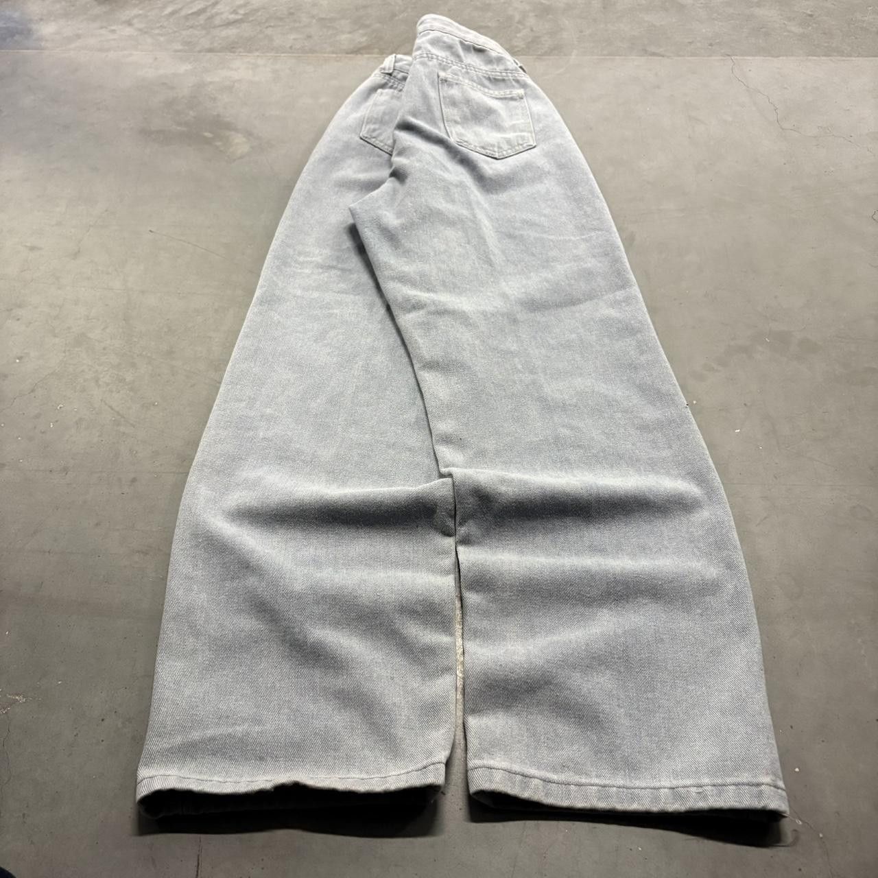 Vintage Crazy Vintage Y2K/2000s Baggy Skater Style Light Blue Wash Denim Jeans! Size US 27 - 4 Thumbnail
