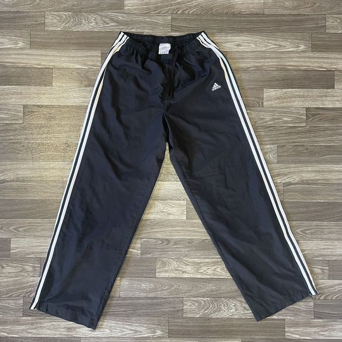 Adidas windbreaker hot sale track pants