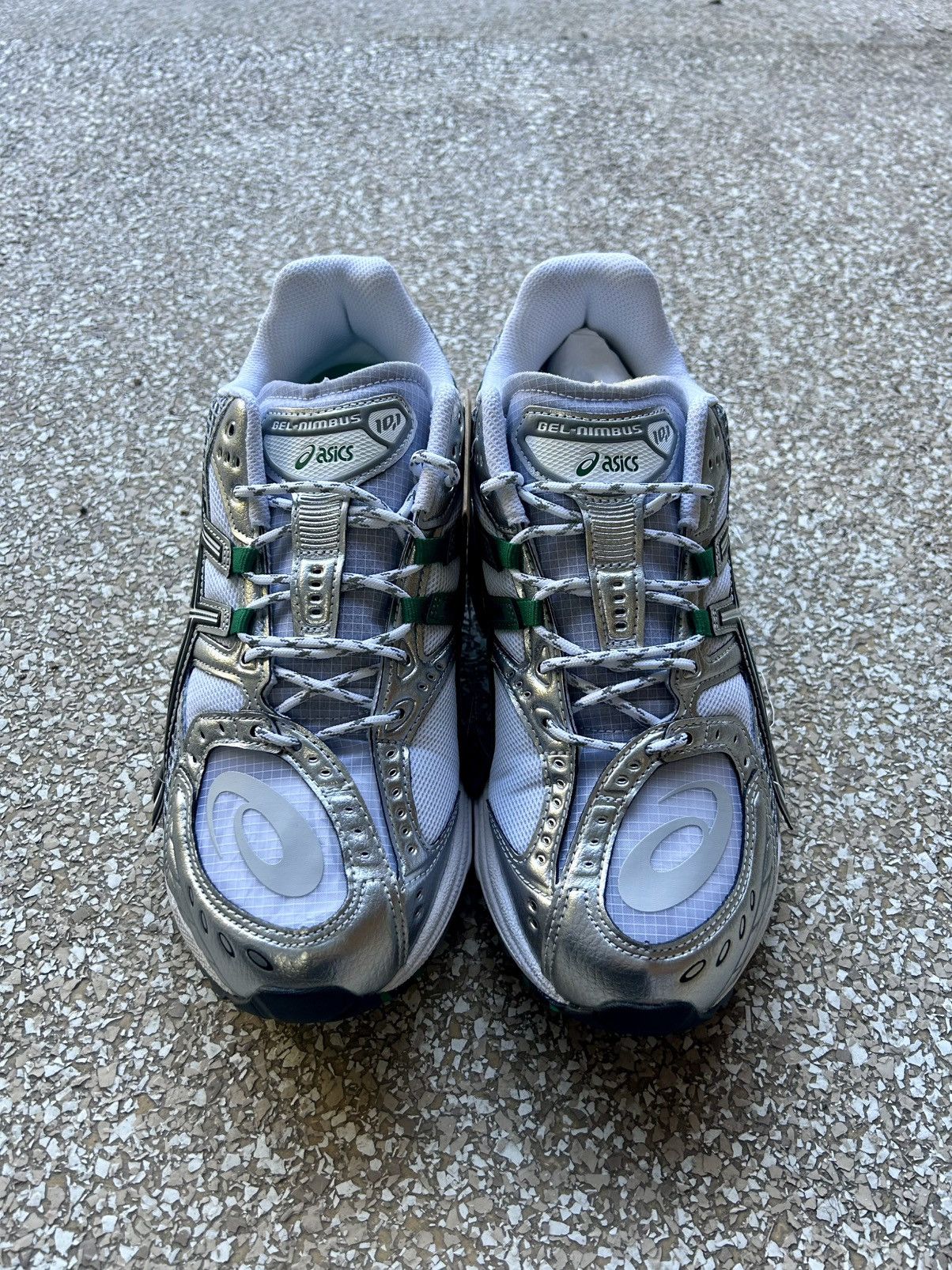 Asics Asics x Invincible Gel-Nimbus 10.1 Green Size US 9 / EU 42 - 3 Thumbnail