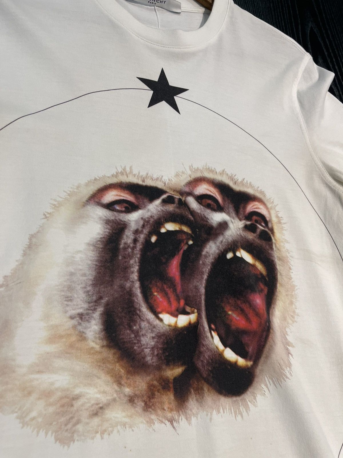 Givenchy Size XS - Givenchy Tee White Cuban Brothers Size US XS / EU 42 / 0 - 3 Thumbnail