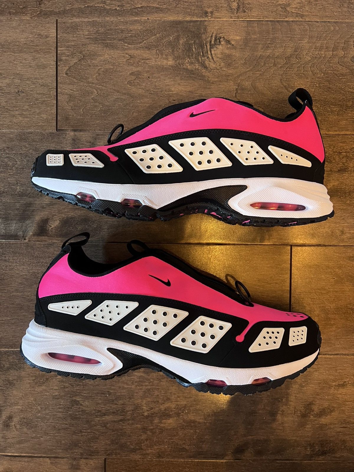 Nike Size 14 Women’s Nike Air Max SNDR Fuchsia Flash FZ2068-600 Size US 12 / IT 42 - 5 Thumbnail