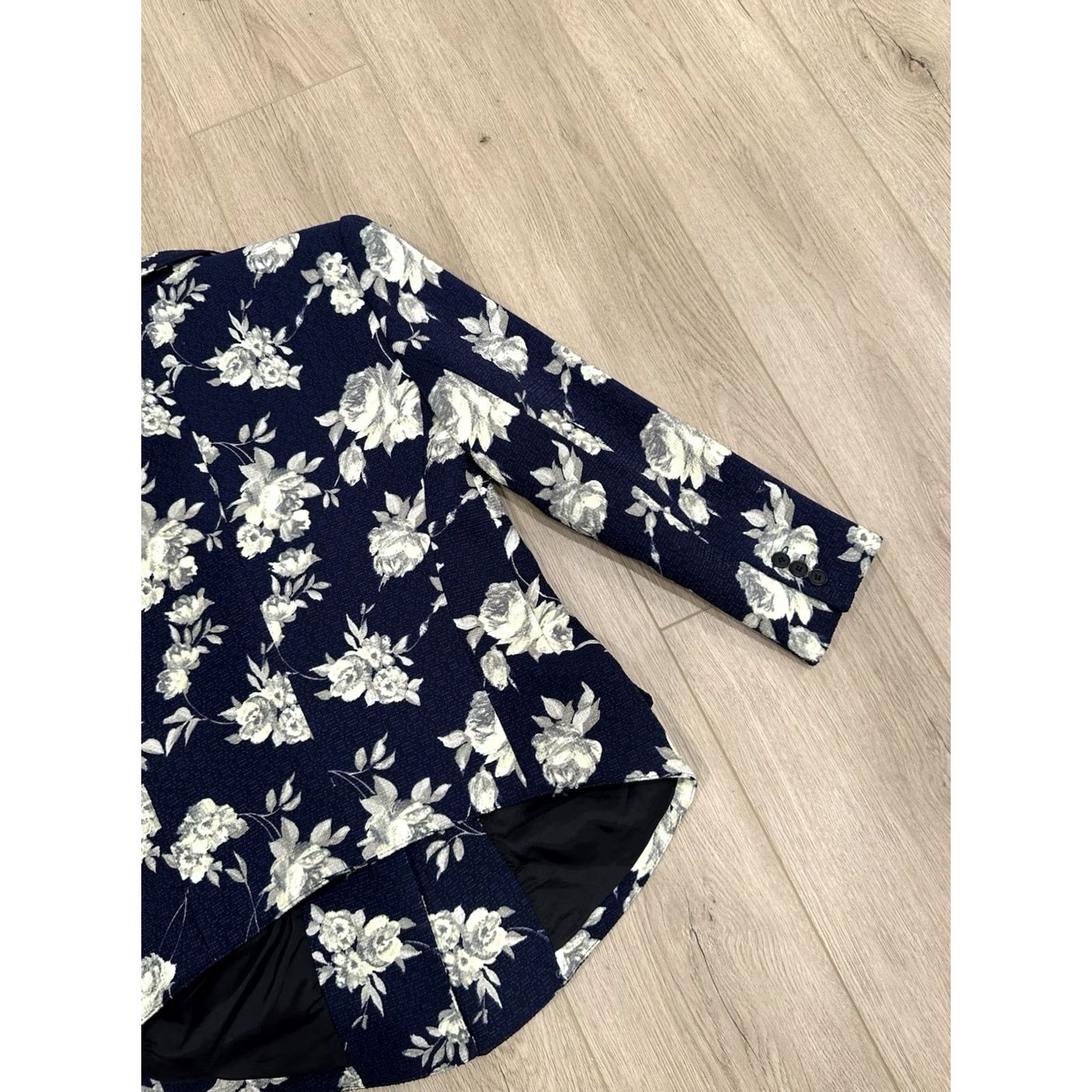 SMYTHE Smythe Blazer Shirt? No — Smythe Blazer Floral Blue 10 Long Sleeve Buttoned Short Jacket Women Vintage? Size L / US 10 / IT 46 - 7 Thumbnail