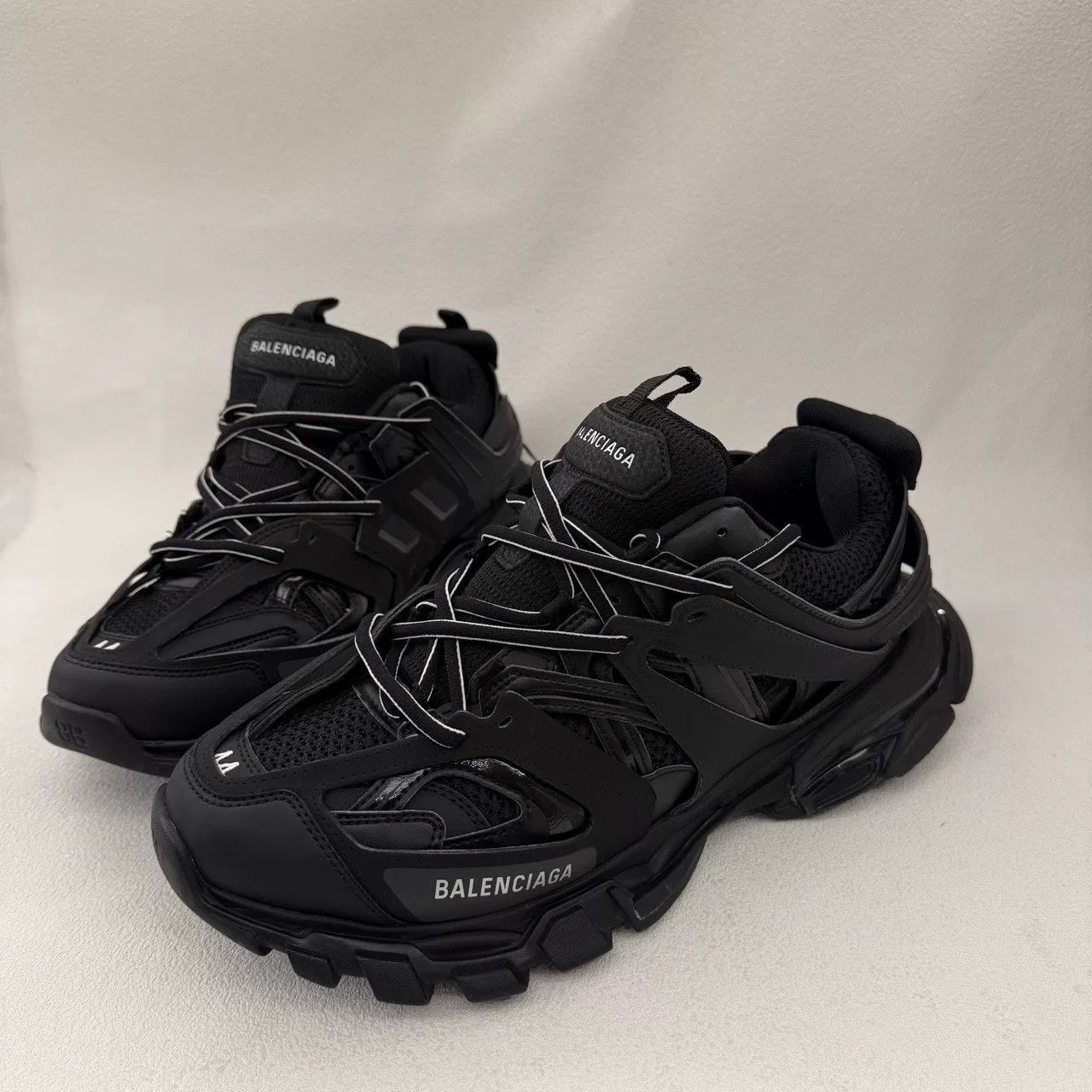 balenciaga track 1.0 black sneakers for men