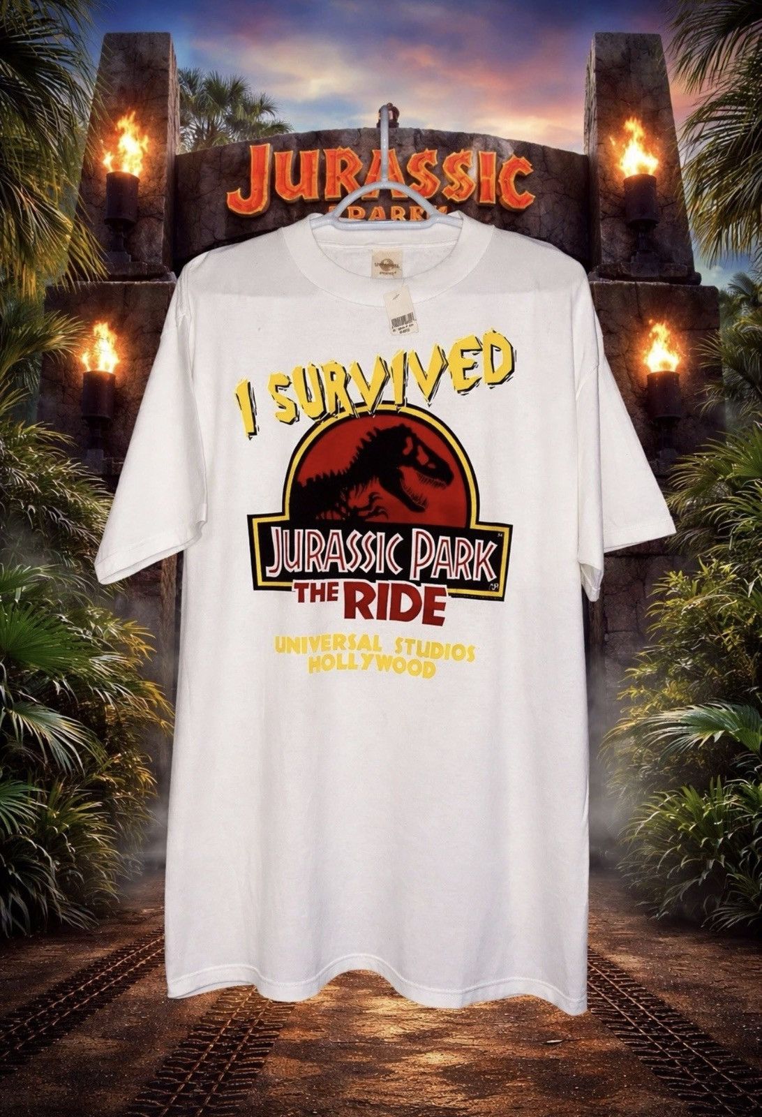 Universal Studios VTG UNIVERSAL STUDIOS 1990's Jurassic Park T-shirt XL ‘96 Size US XL / EU 56 / 4 - 1 Thumbnail