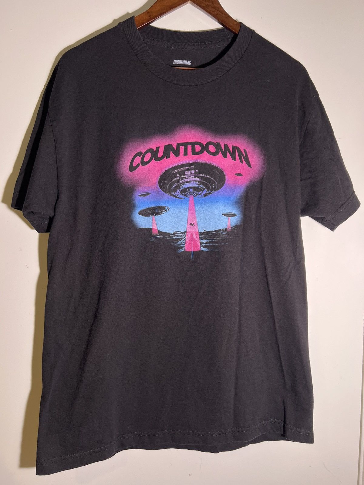 Vintage 2018 Countdown EDM Rave Music Festival UFO Alien Retro Shirt Size US L / EU 52-54 / 3 - 1 Thumbnail