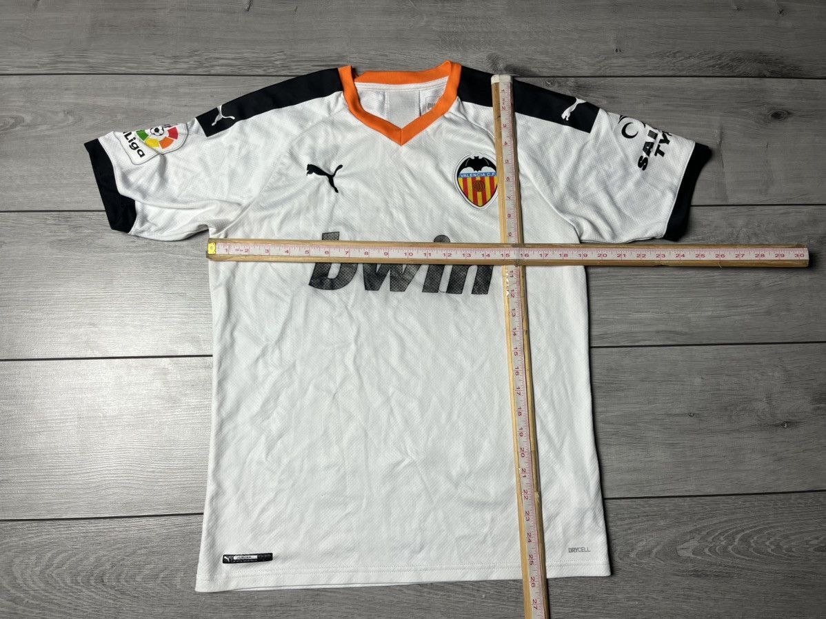 Puma VALENCIA CF 2019 2020 Home Football Shirt Soccer Jersey PUMA Size US M / EU 48-50 / 2 - 6 Thumbnail