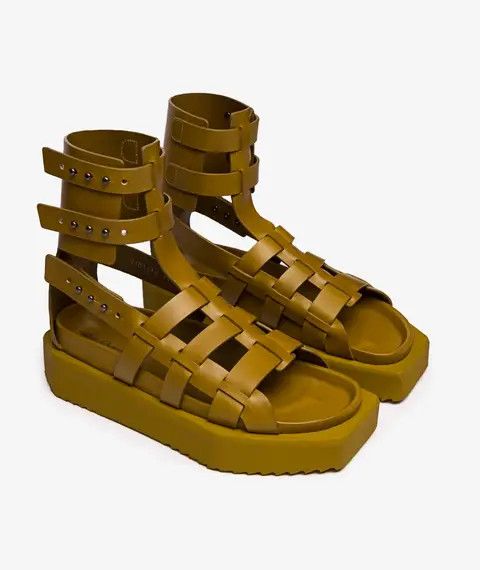 Rick Owens o1y0126 Gladiator Sandals in Gold Size US 7 / IT 37 - 7 Thumbnail