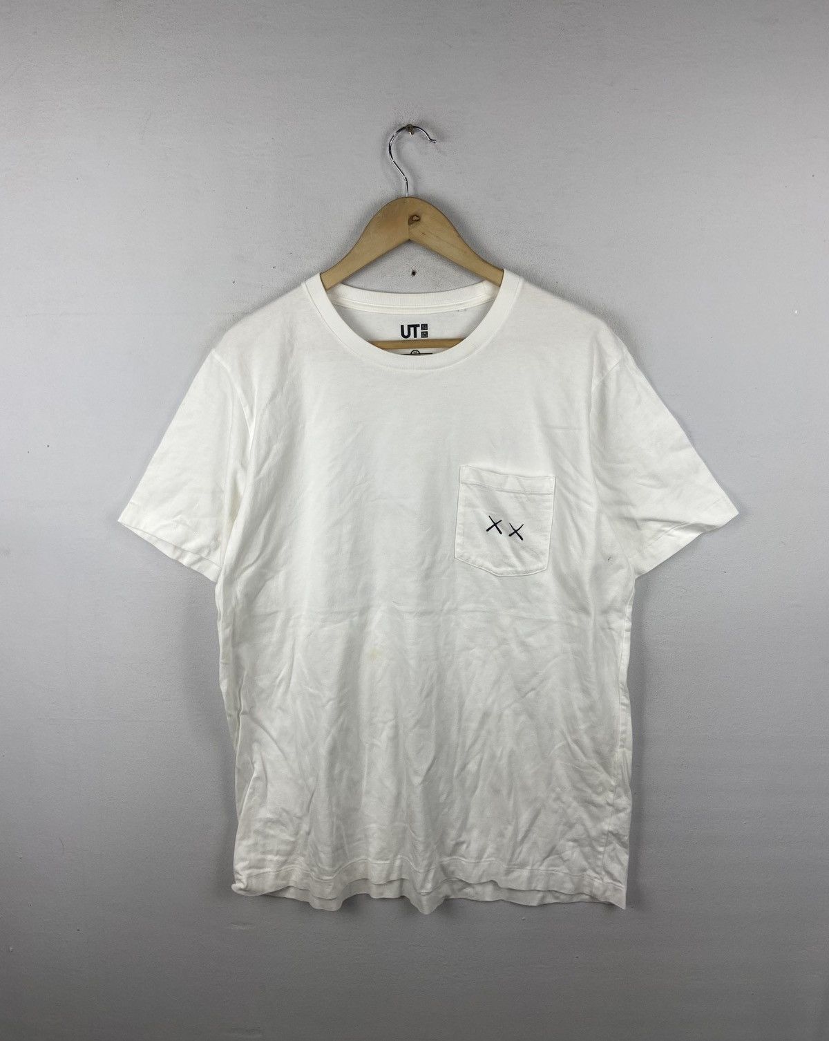 Kaws × Other × Uniqlo KAWS PHOTOPRINT TEE Size US XL / EU 56 / 4 - 5 Thumbnail