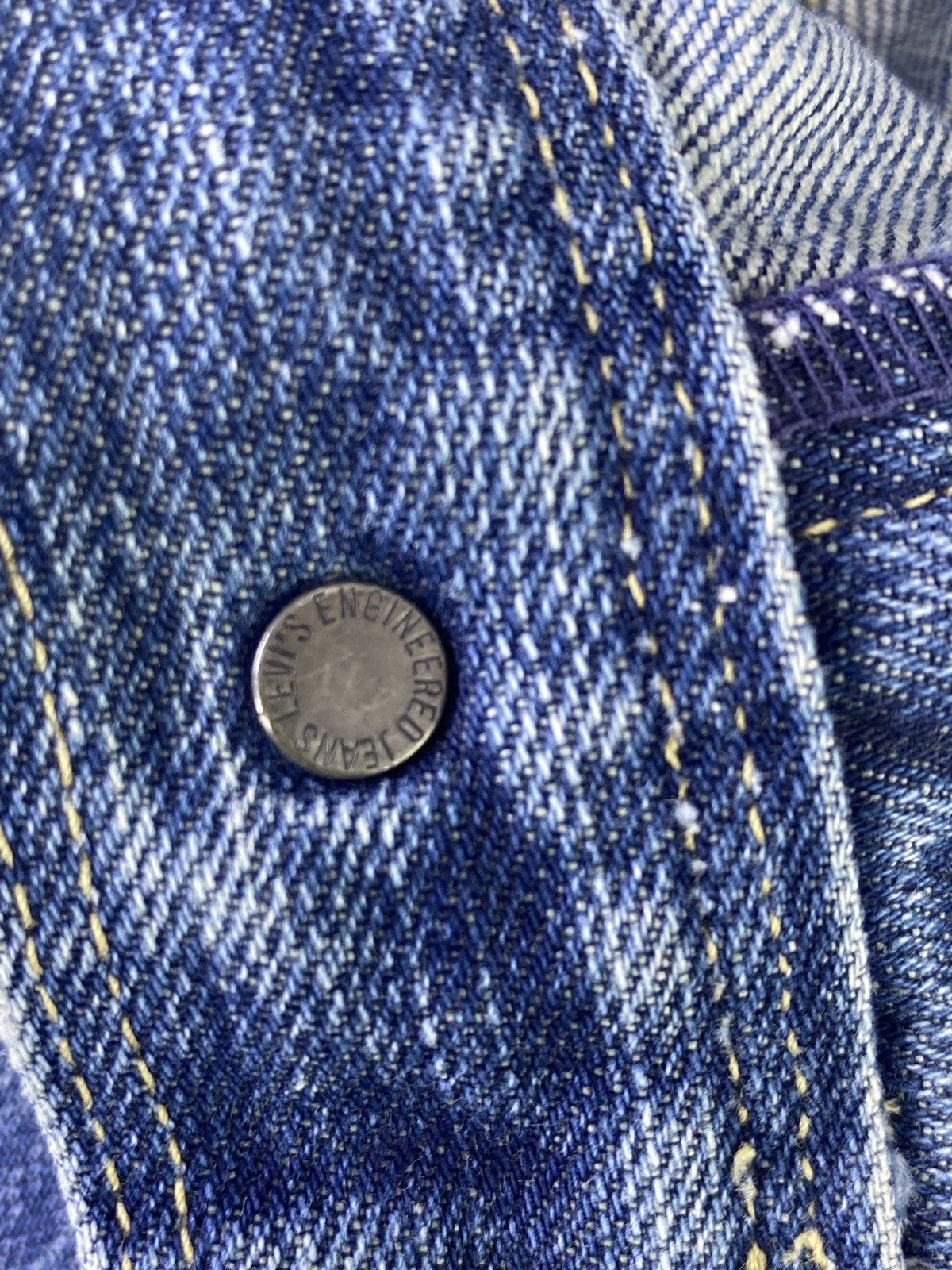 Levi's Vintage Levi's Engineered Jeans Distress Blue Wash - J916 Size US 33 - 6 Thumbnail