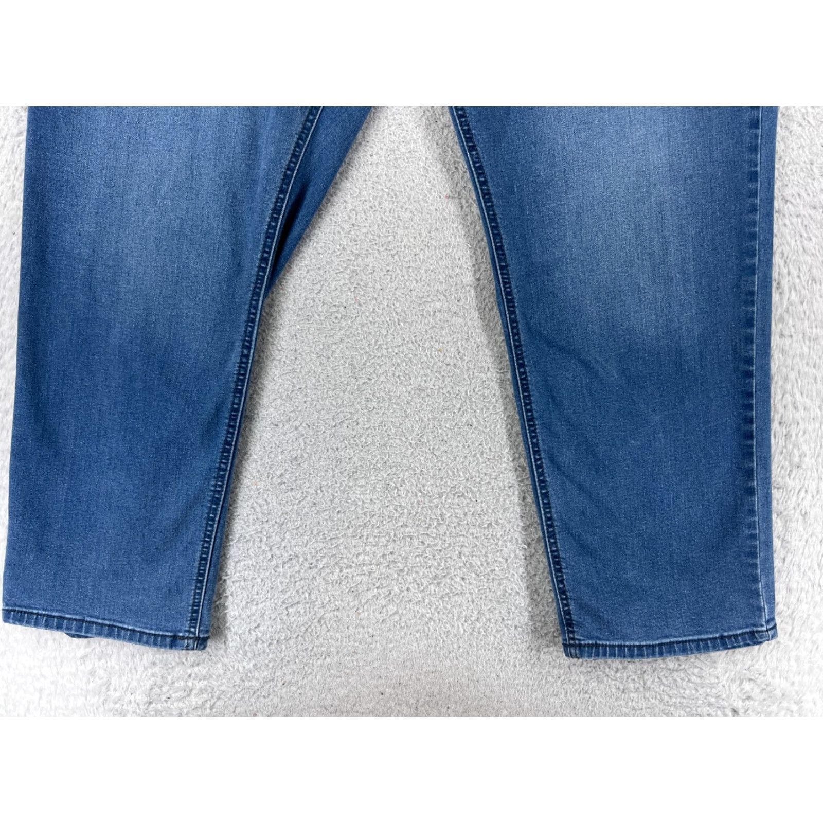 Buffalo David Bitton Buffalo David Bitton Jeans Adult 44 Blue Denim Axel Cotton Blend 44x30 Size US 44 / EU 60 - 2 Thumbnail
