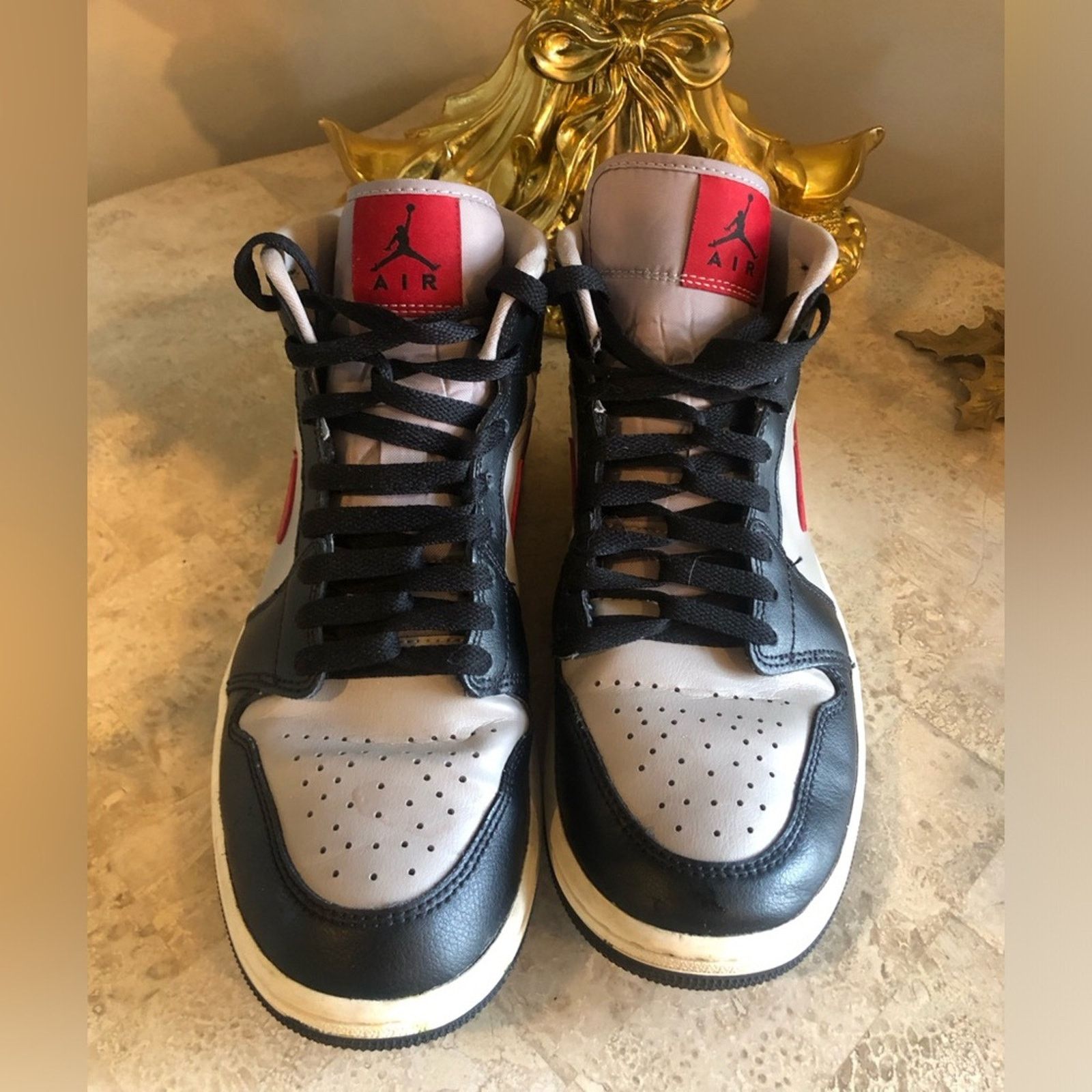 Nike Air Jordans Nike Grey Back and Red size9 Size US 9 / IT 39 - 11 Thumbnail
