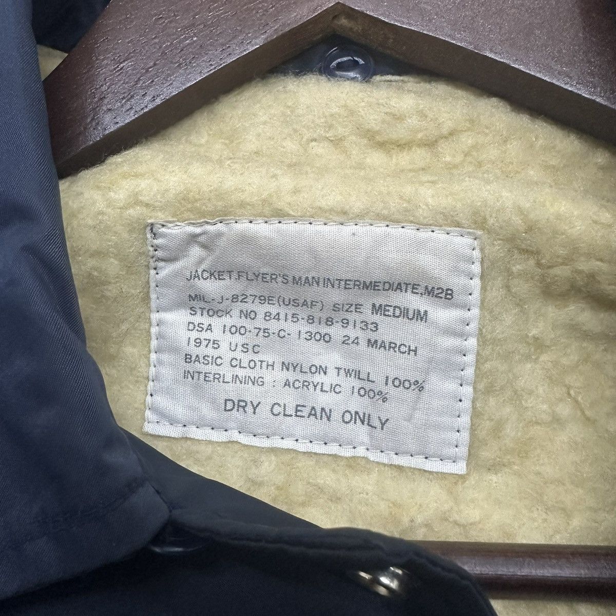 Vintage VINTAGE 1975 SHERPA M2B FLIGHT JACKET Size US L / EU 52-54 / 3 - 9 Thumbnail