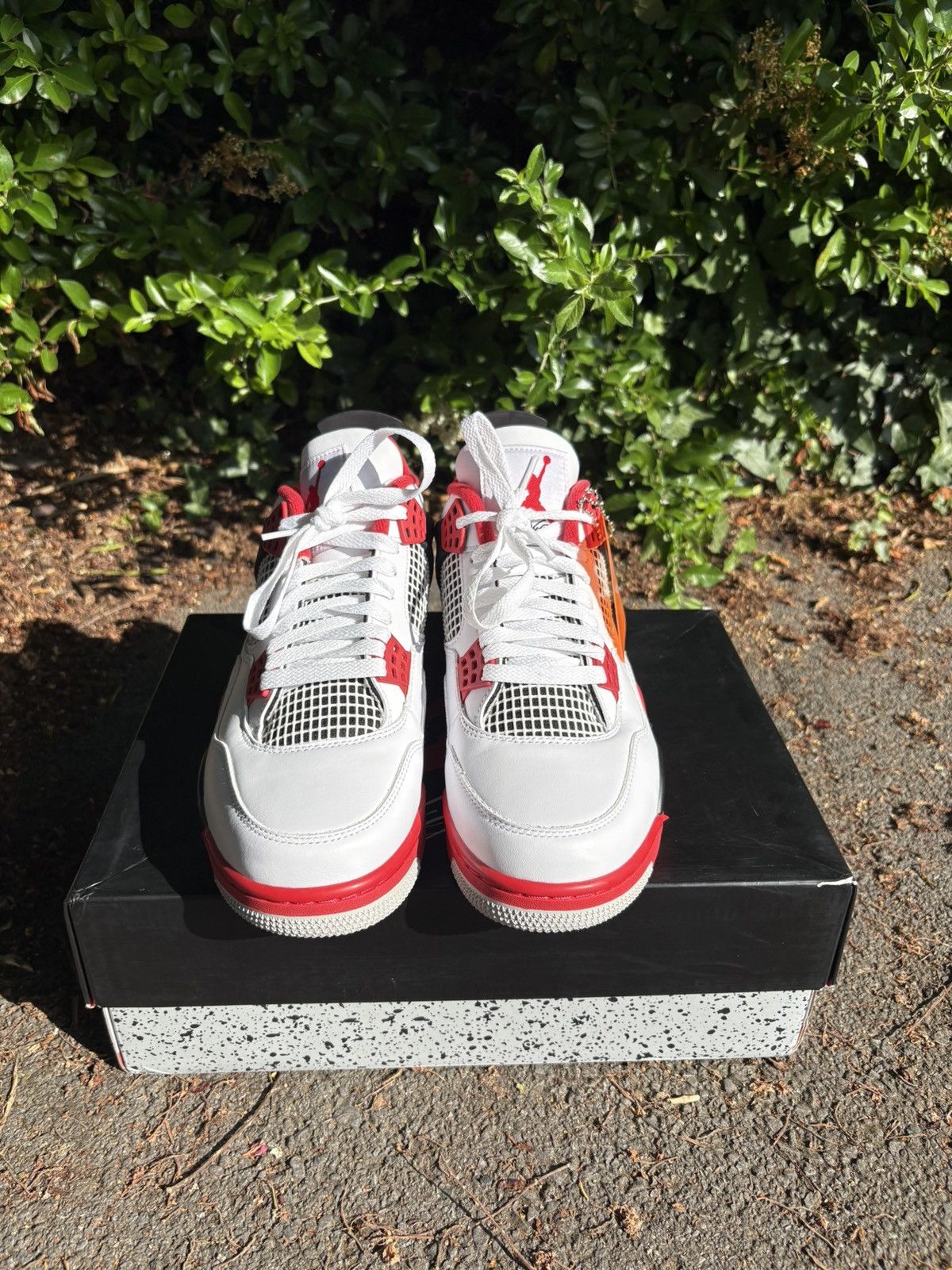 Jordan Brand Jordan 4 Fire Red 2020 Size US 9.5 / EU 42-43 - 3 Thumbnail