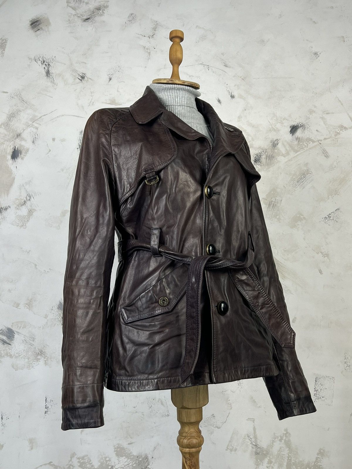 Diesel Vintage Diesel Leather Belted Jacket Size M - L Size L / US 10 / IT 46 - 2 Thumbnail