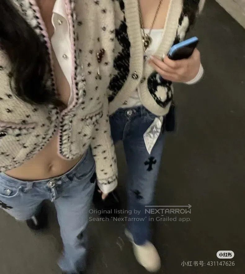 Chanel Chanel 21A black and white color block flower knitted vest Size XS / US 0-2 / IT 36-38 - 9 Thumbnail
