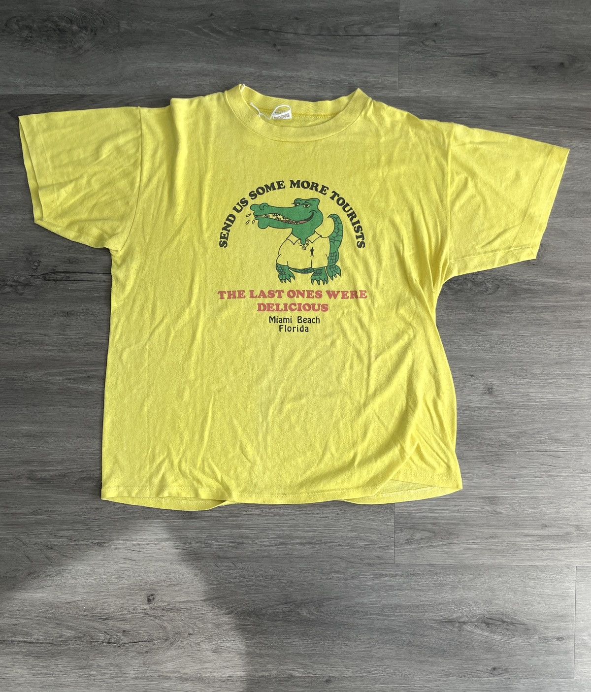 Vintage Vintage “Crocodile Tours Florida” Graphic T-shirt (Sz. L) Size US L / EU 52-54 / 3 - 1 Thumbnail