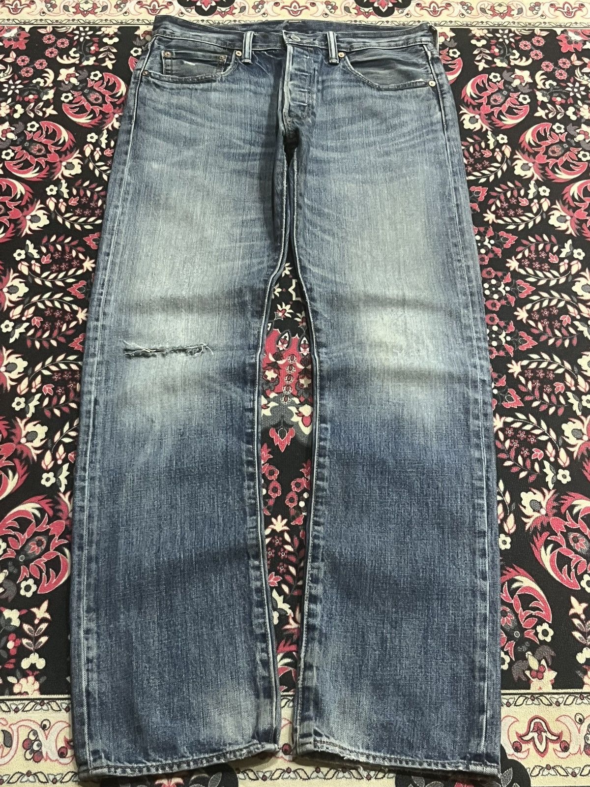 Levi's Vintage Levi’s 501 Blue Faded Washed Distress Straight Jeans Size US 31 - 1 Thumbnail