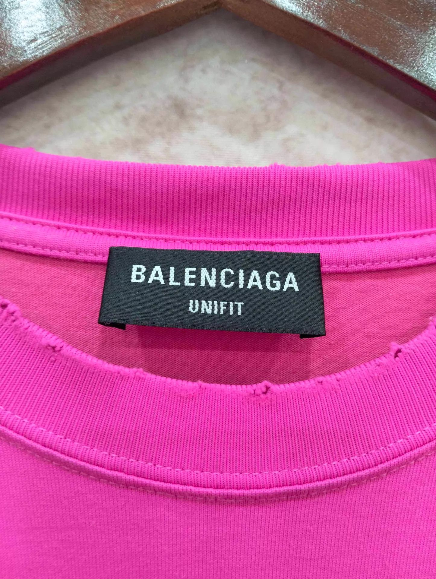 Balenciaga BALENCIAGA Logo Hole Short Sleeve T-Shirt XS 95 New Size XS / US 0-2 / IT 36-38 - 4 Thumbnail