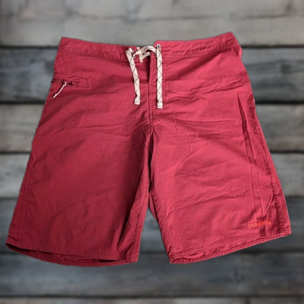 Patagonia Patagonia Board Shorts Wavefarer Mens 34 Dark Red Stretch Drawstring Pockets Quick Dry Beach Outdoor 90s? Size US 34 / EU 50 - 1 Thumbnail