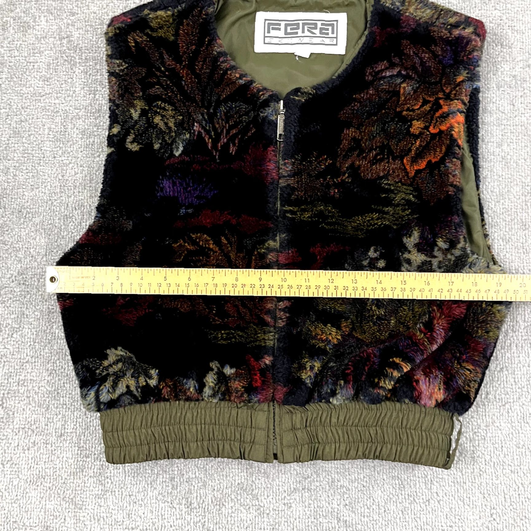 Vintage FERA Skiwear Vest Womens Size 8 S/M Cropped Faux Fur Fuzzy Black Floral Full Zip Vintage Womens Size M / US 6-8 / IT 42-44 - 5 Thumbnail