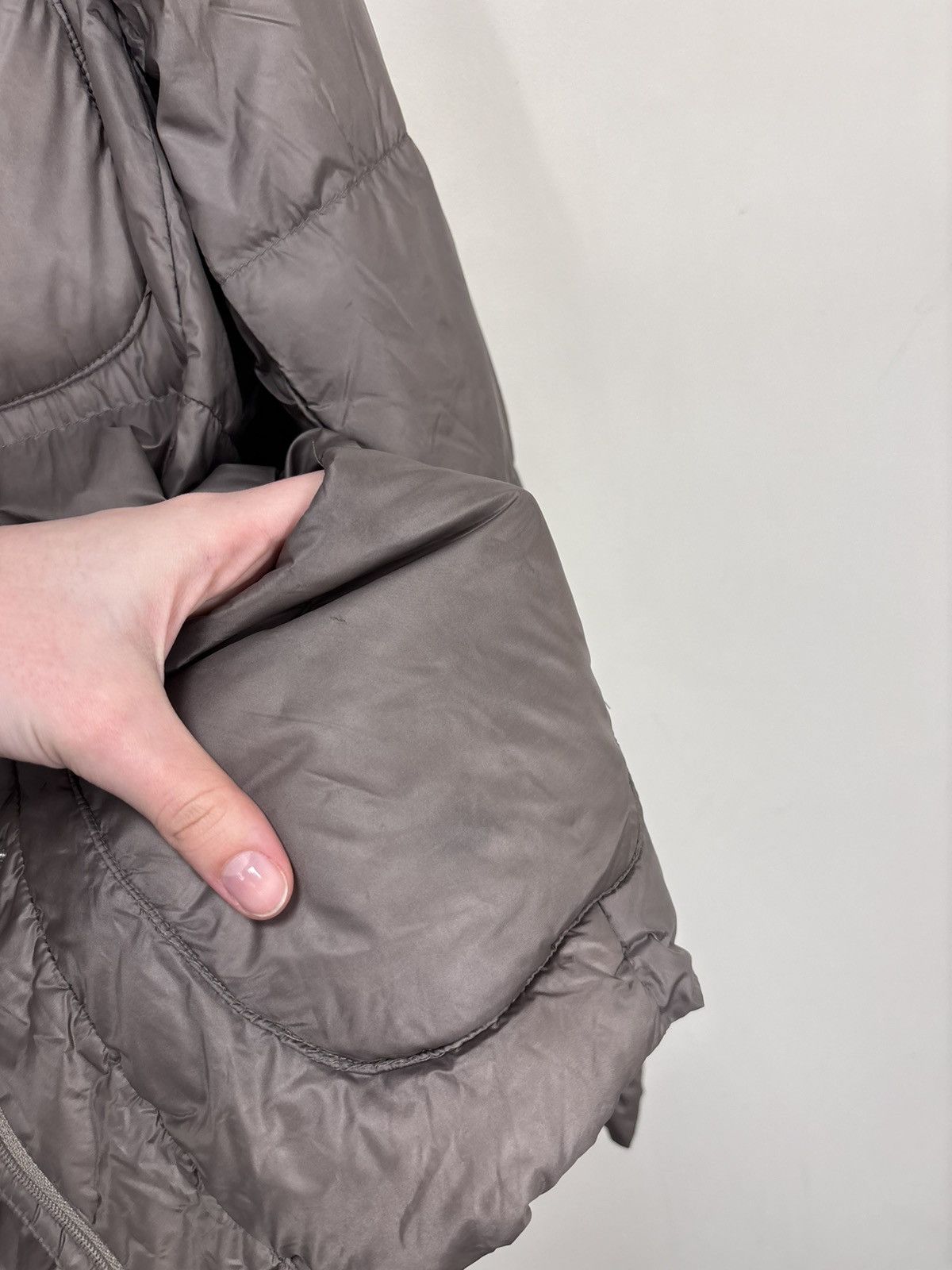 Jil Sander × Uniqlo Jil Sander x Uniqlo +J Women’s Brown Lightweight Down Jacket Size L / US 10 / IT 46 - 18 Thumbnail