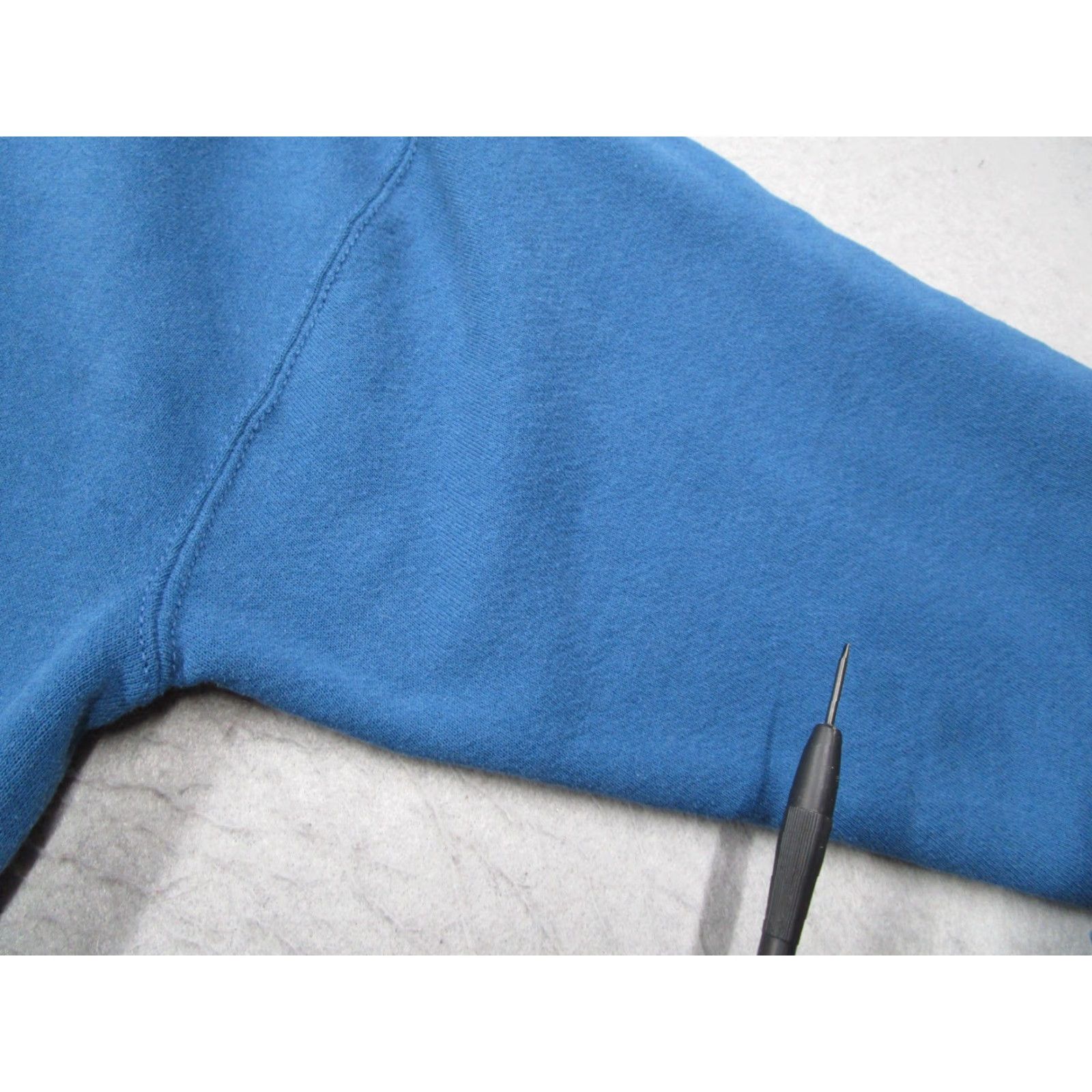 Disney VINTAGE Disney Shop Sweatshirt Mens XL Blue Winnie the Pooh Pullover Crew Neck Fleece Cotton Blend Made in USA Size US XL / EU 56 / 4 - 6 Thumbnail