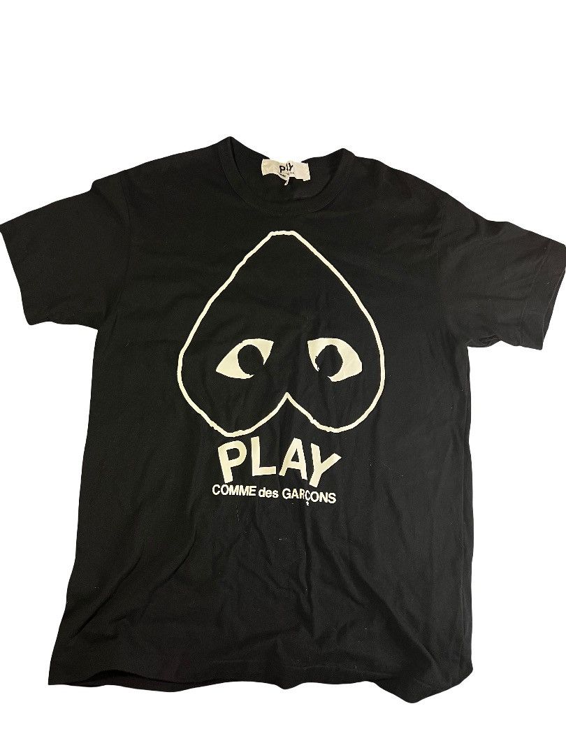 Comme des Garcons Comme des Garçons PLAY heart logo T-shirt in black, size XL. Size US XL / EU 56 / 4 - 1 Thumbnail
