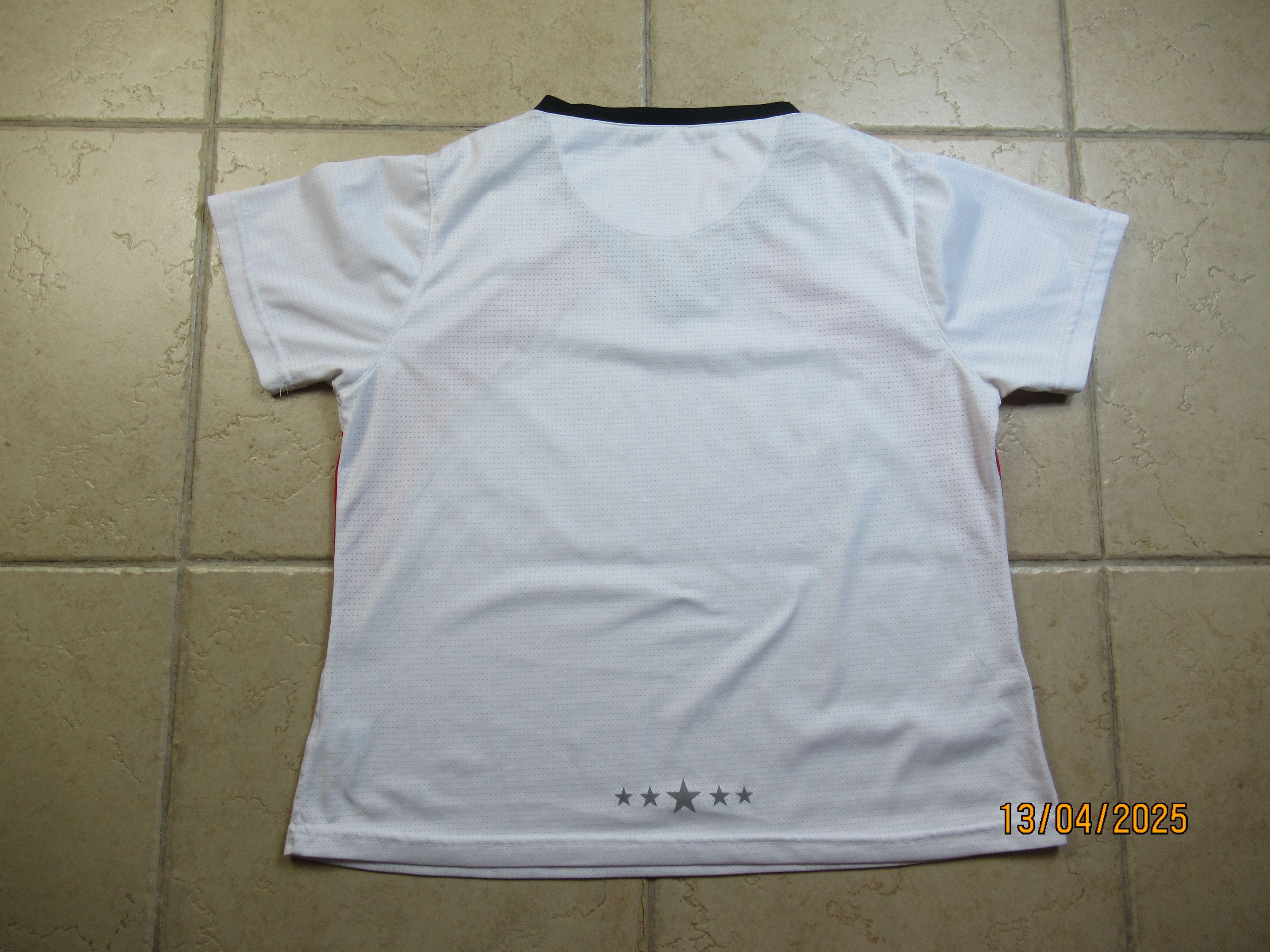 Champion Champion white jersey Size US M / EU 48-50 / 2 - 4 Thumbnail