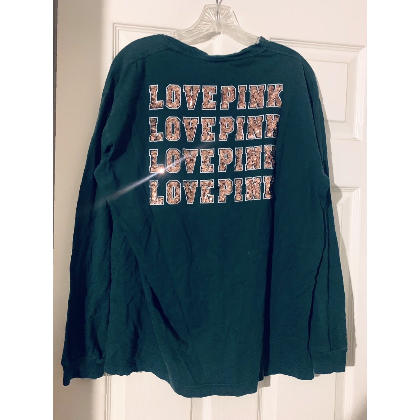Victoria's Secret Victoria’s Secret Pink Green Sequin Bling Rose Gold Top L Green Crew Neck Long Sleeve T-Shirt Women Cap NY? Size L / US 10 / IT 46 - 4 Thumbnail