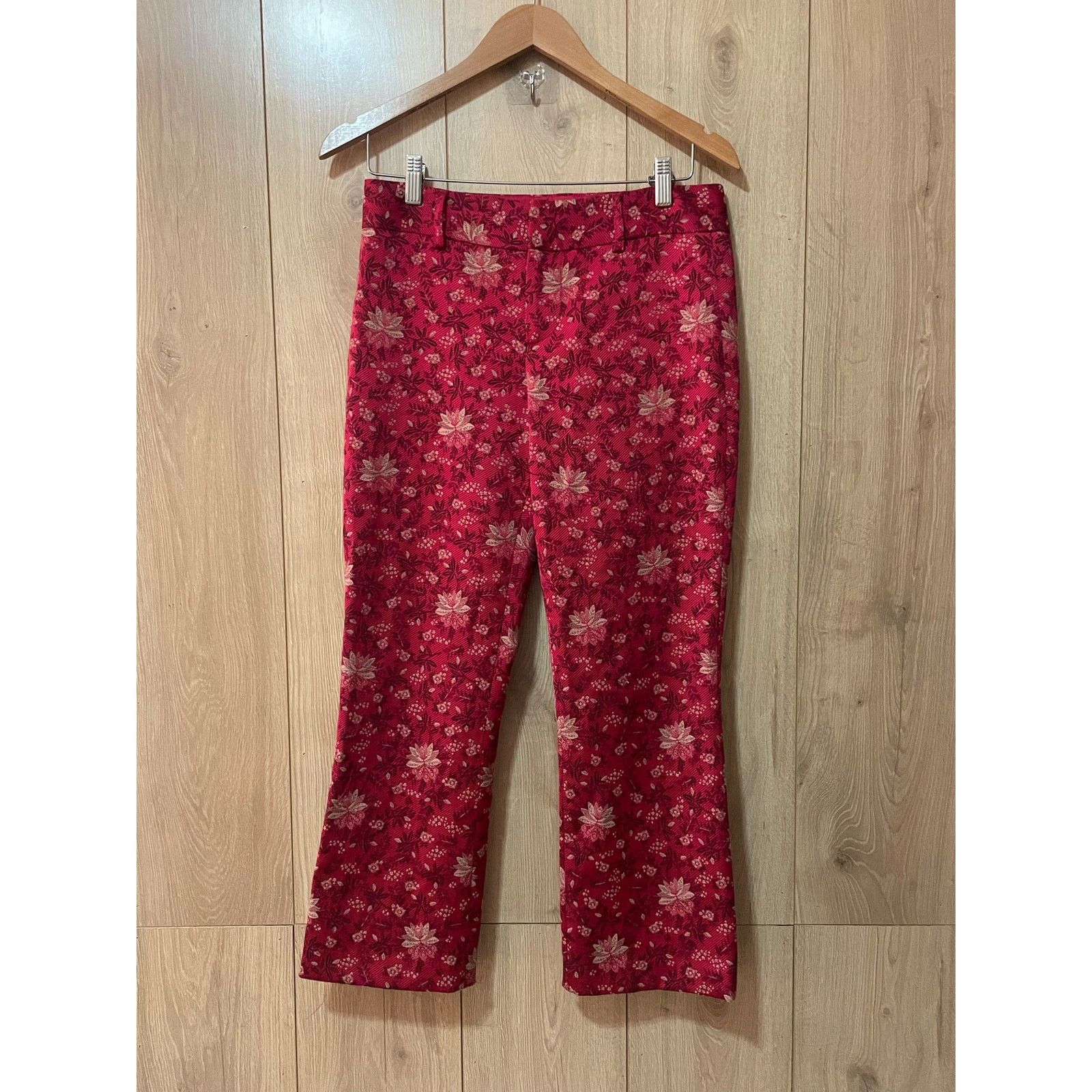 Alice + Olivia ALICE + OLIVIA-CROPPED FLORAL-JACQUARD BOOTCUT / CRIMSON/ 4 Size 27" / US 4 / IT 40 - 2 Thumbnail