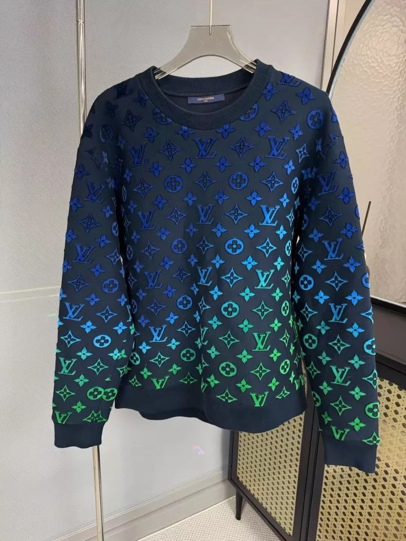 Louis Vuitton louis vuitton Blue and green colorful gradient long sleeve Size US XL / EU 56 / 4 - 1 Thumbnail