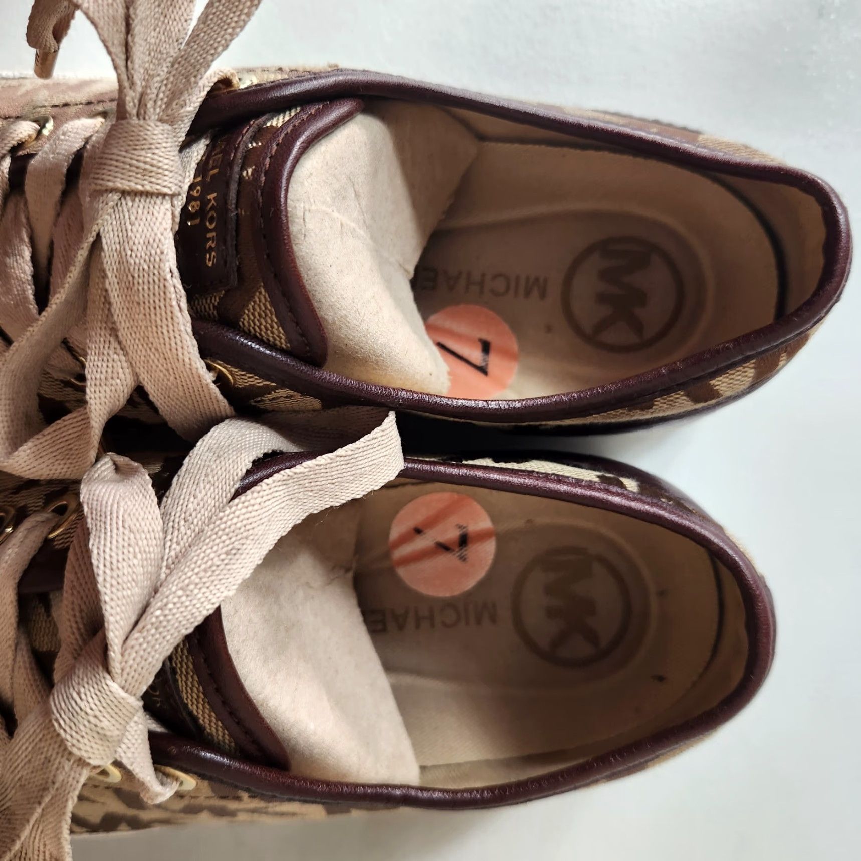 Michael Kors Michael Kors Womens MK Monogram City Leather/Textile Sneakers Size 7 Brown Tan City Designer Sneakers Size US 7 / IT 37 - 4 Thumbnail