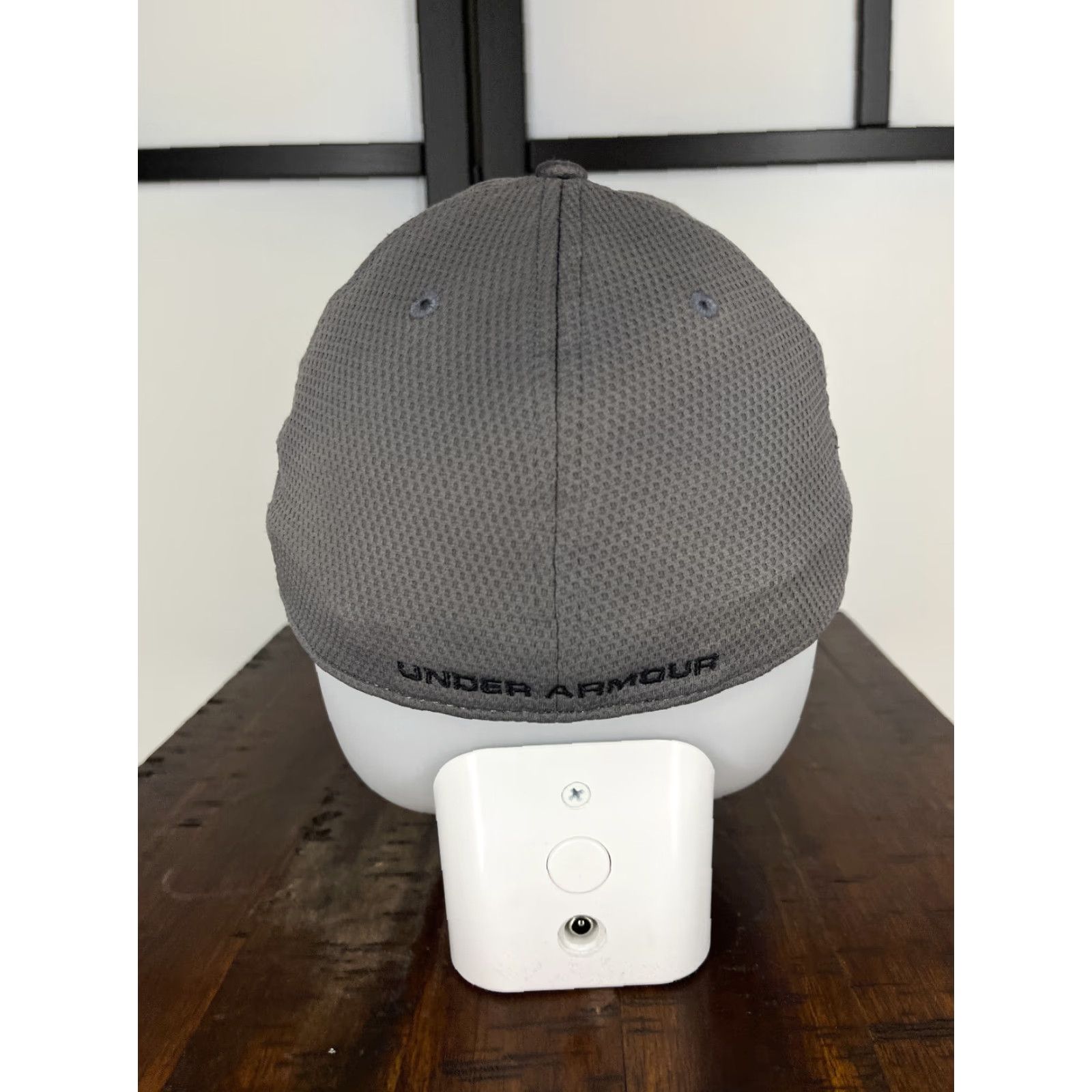 Under Armour Under Armour Hat Cap Fitted XL Adult Gray Polyester Outdoors Camp Hike Baseball Cap Men Black 90s Outdoor Sports Breathable Lightweight Mens Size ONE SIZE - 6 Thumbnail