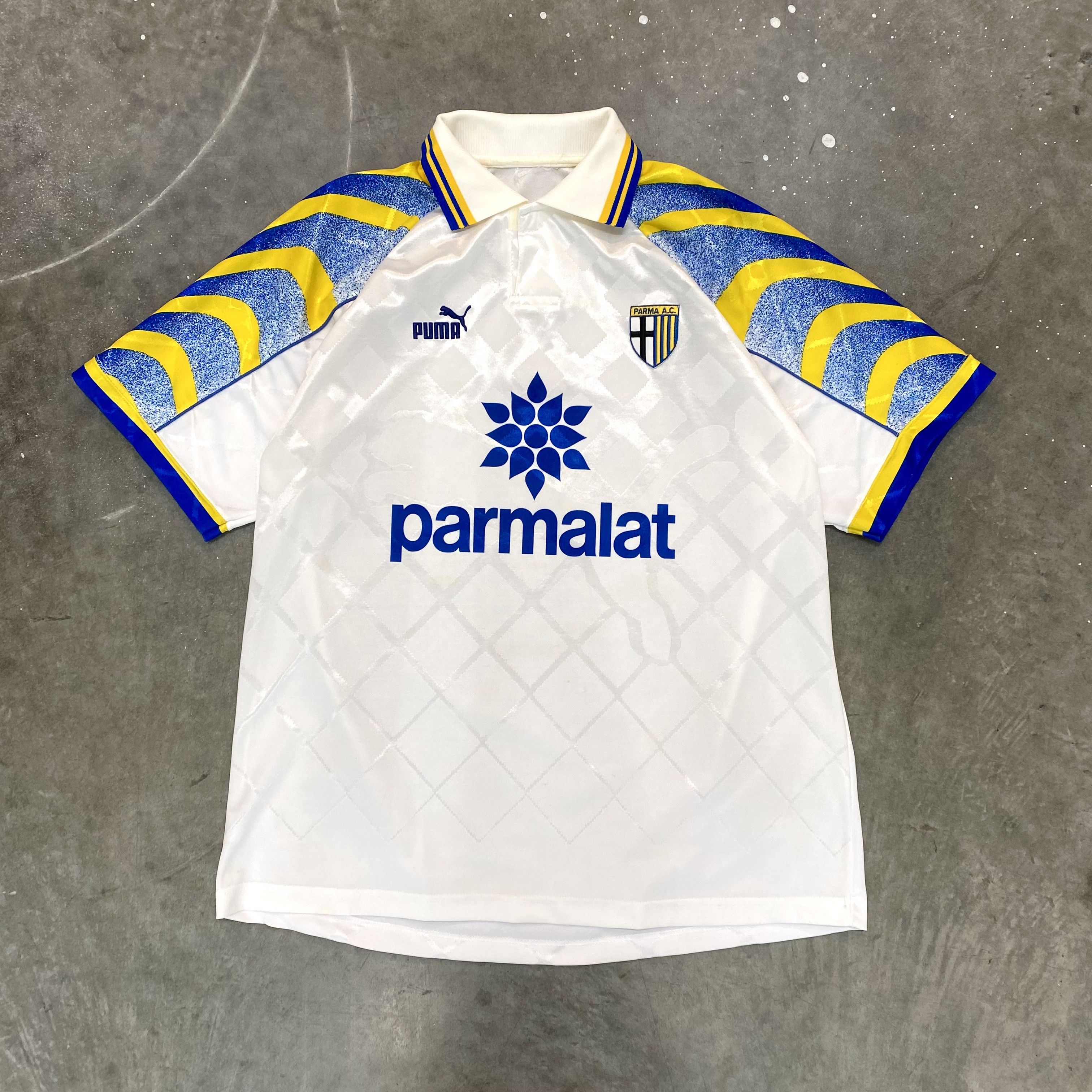 Image of VTG 90's 1995/97 Parma Ac Puma Home Soccer Jersey in White, Men's (Size XL)