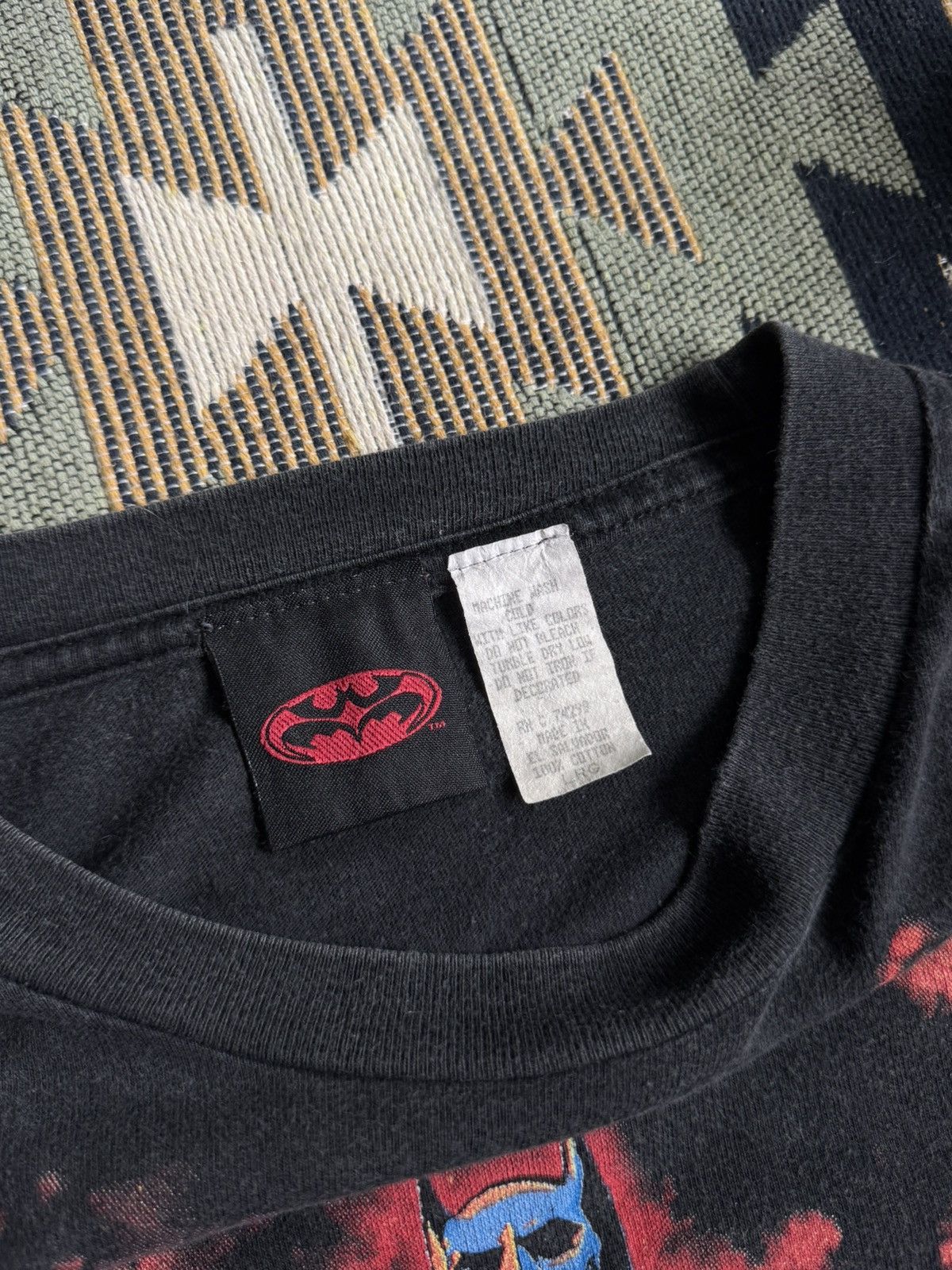 DC Comics Vintage 1997 Batman DC Comics Tee Size US L / EU 52-54 / 3 - 8 Thumbnail