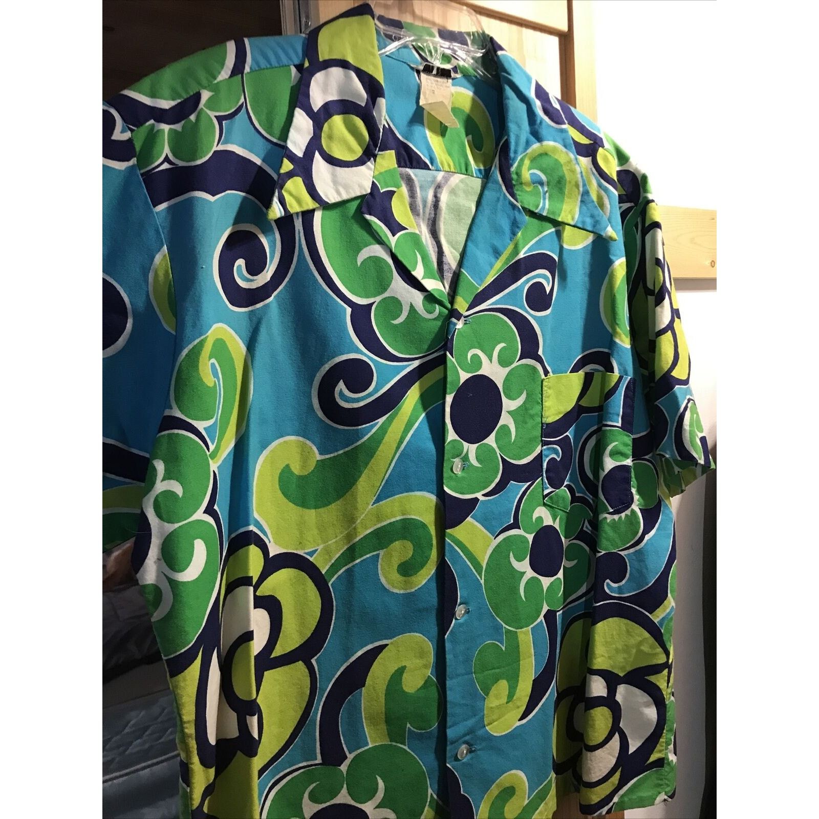 Other Vintage Men’s L Blue Green Floral Hawaiian Shirt SS Button Size US L / EU 52-54 / 3 - 3 Thumbnail