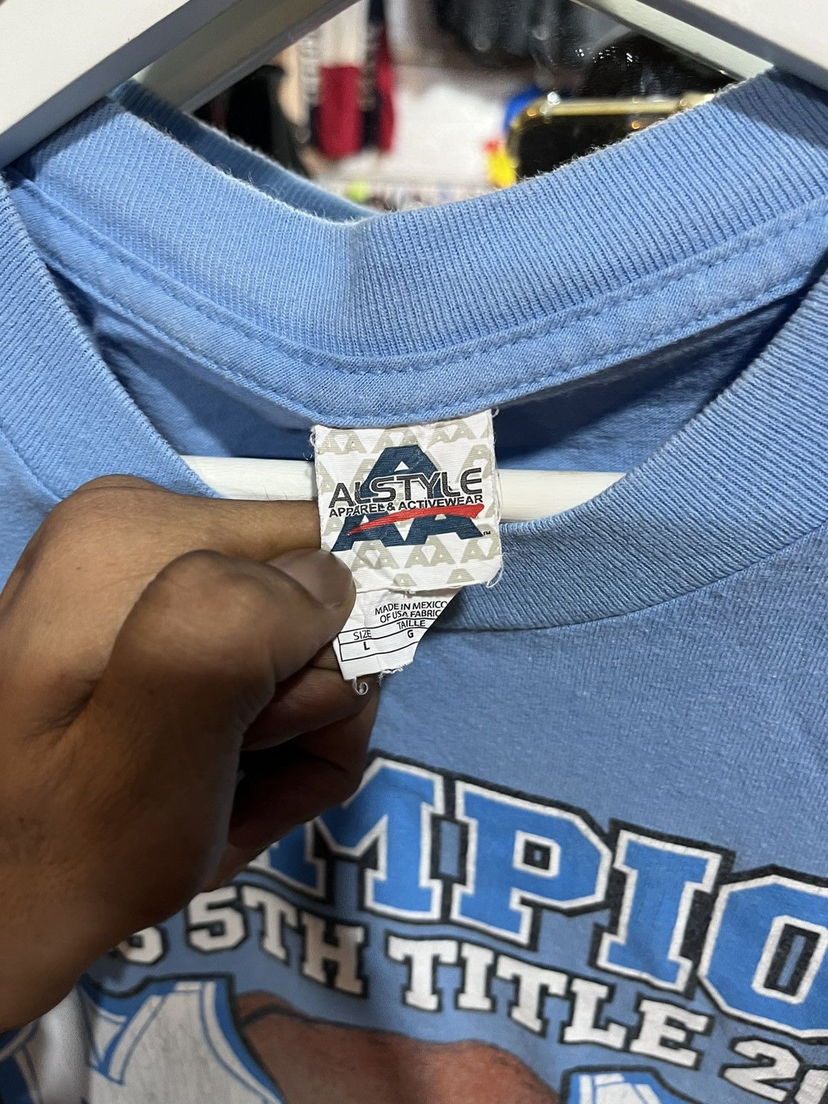 NCAA North Carolina Champion Heels 5th Title Team Tee 2009s Size US L / EU 52-54 / 3 - 3 Thumbnail