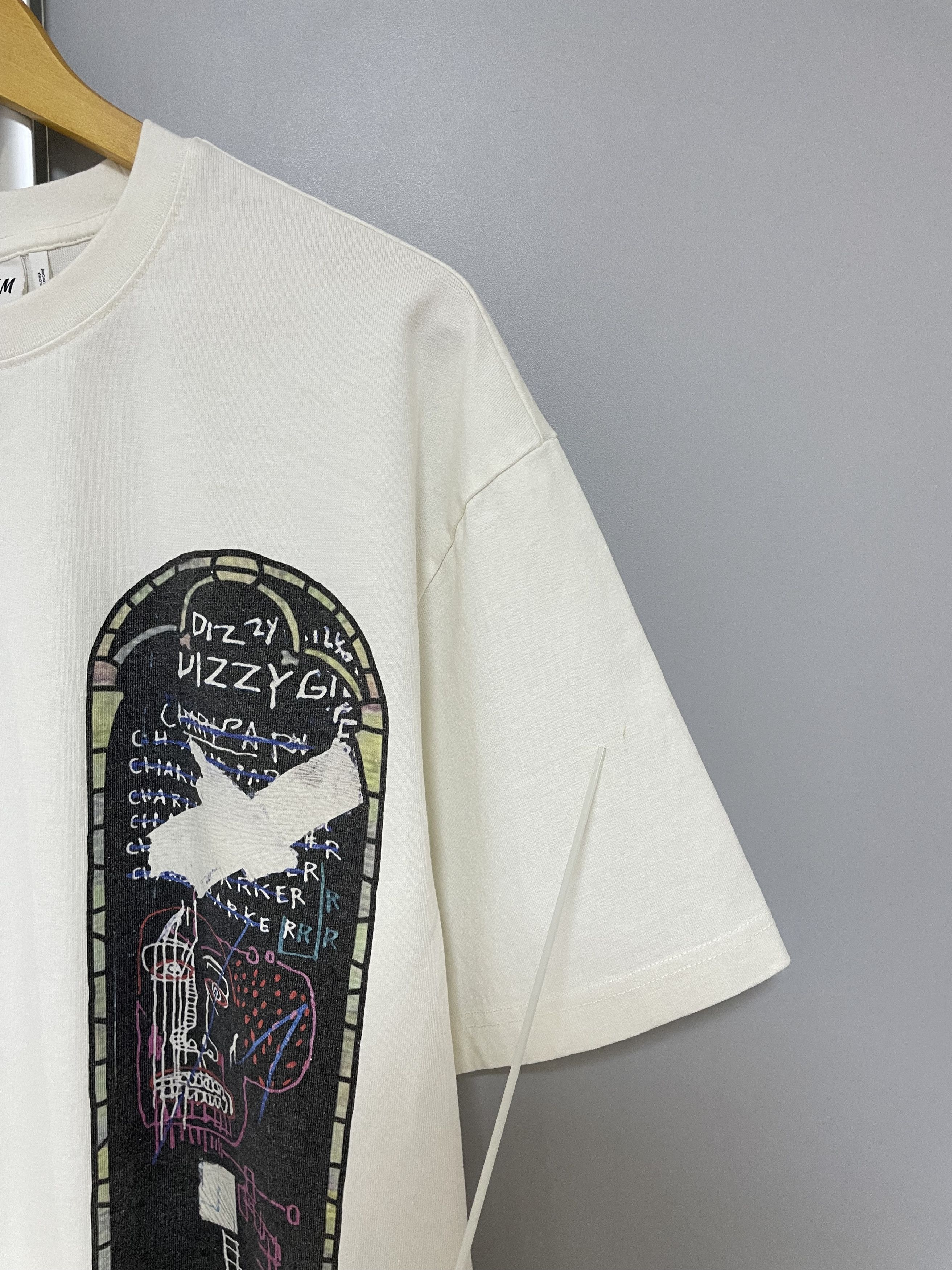 H&M × Jean-Michel Basquiat × Who Decides War Jean-Michel Basquiat x Who Decides War x H&M T-Shirt Tee Size US M / EU 48-50 / 2 - 11 Thumbnail