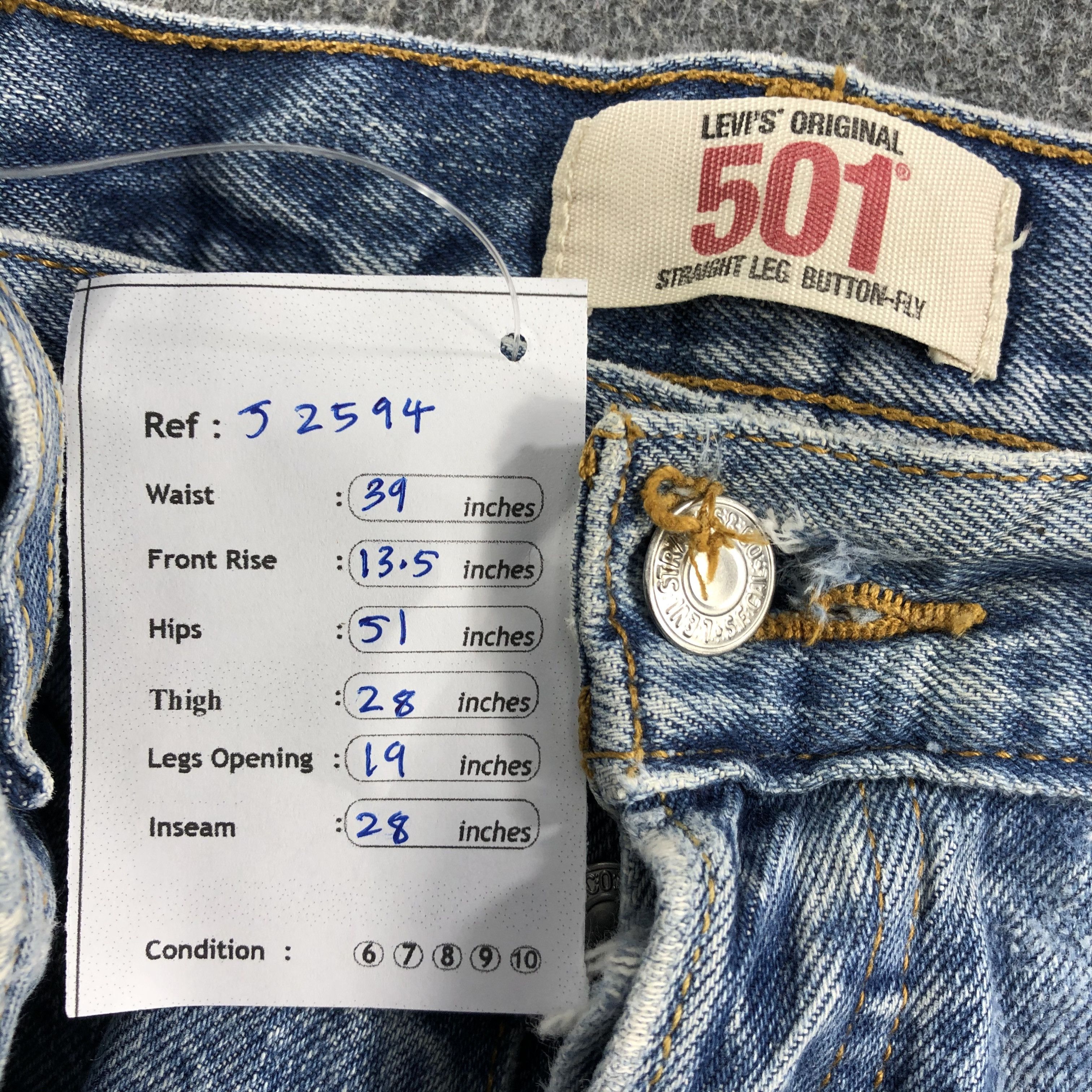 Levi's Vintage Blue Wash Levis 501 Jeans-J2594 Size US 39 - 14 Thumbnail
