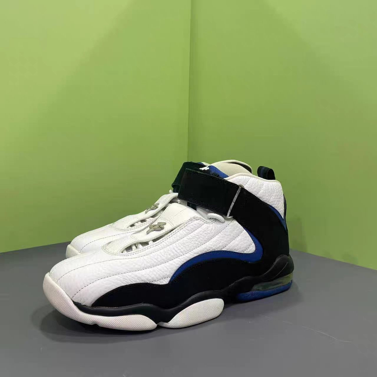 Nike Nike Air Max Penny 4 Basketball Shoes K15 Size US 9.5 / EU 42-43 - 1 Thumbnail