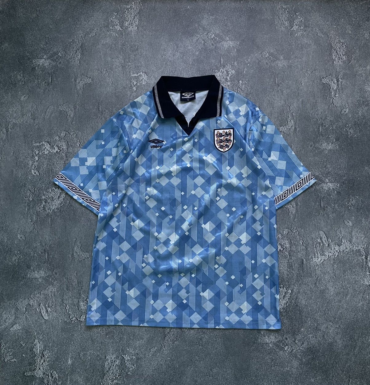 Umbro Vintage England 1990/1992 Football Jersey Size US XL / EU 56 / 4 - 1 Thumbnail