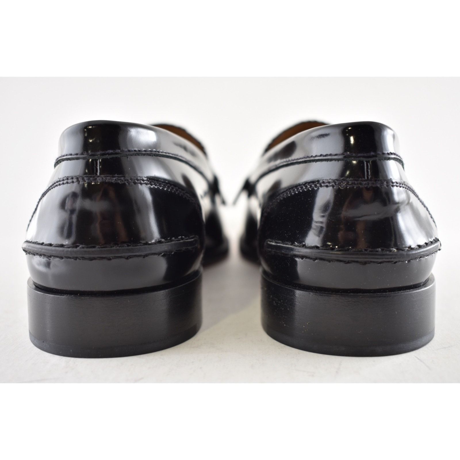Christian Louboutin Christian Louboutin Calf Leather Slip On Dress Loafer 42 9 Size US 9 / EU 42 - 13 Thumbnail