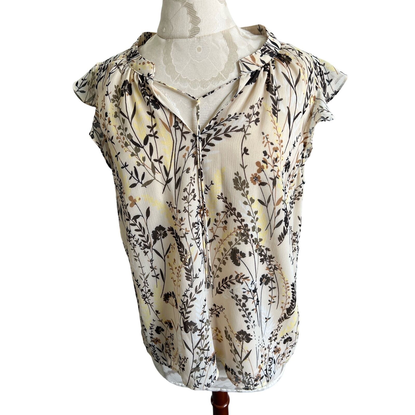Calvin Klein Calvin Klein Floral Print Short Flutter Sleeve Blouse Large Size L / US 10 / IT 46 - 1 Thumbnail