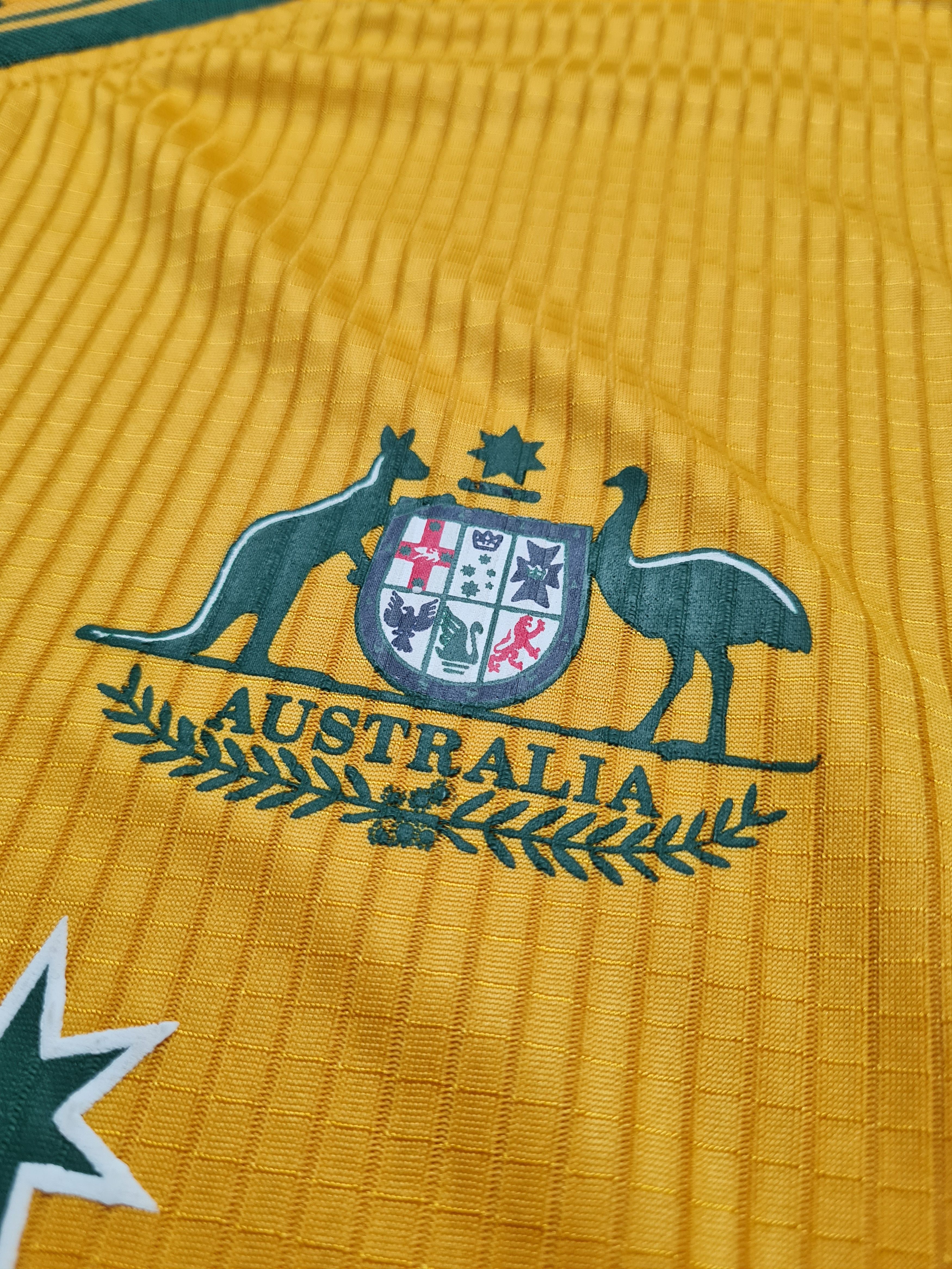 Other Jersey Australia National Football Mens Soccer Team Size L Size US L / EU 52-54 / 3 - 13 Thumbnail