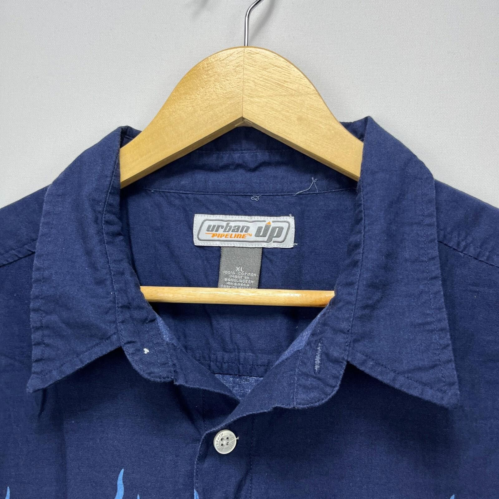 Vintage Vintage Y2K Hawaii Flaes Skate Surf Button Up Shirt Large Size US L / EU 52-54 / 3 - 3 Thumbnail