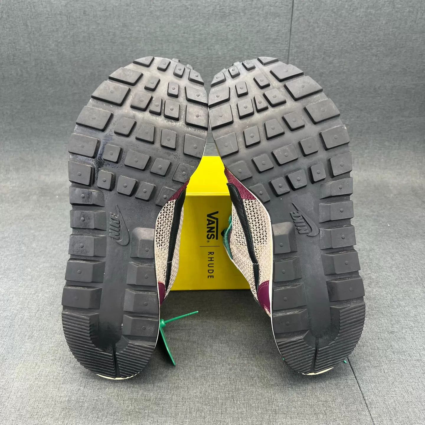 Sacai sacai vaporwaffle burgundy 46 like new original box Size US 13 / EU 46 - 7 Thumbnail