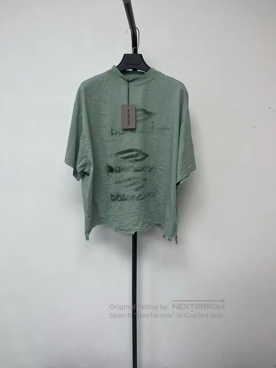 Balenciaga Balenciaga High Summer Cotton Printed T-Shirt. Size M / US 6-8 / IT 42-44 - 1 Thumbnail